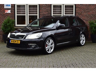 Skoda Octavia Combi 2.0 TFSI RS 200PK Trekhaak | Stoelverwarming | Leer