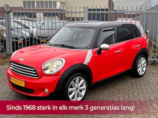Mini Countryman 1.6 Cooper Pepper 122PK! Stoelverwarming l Airco l 17'LMV l Two tone zwart dak! DEALER OH l TOPSTAAT!