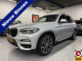 BMW X3 sDrive20i High Executive xLine Panoramadak Trekhaak Lederen interieur