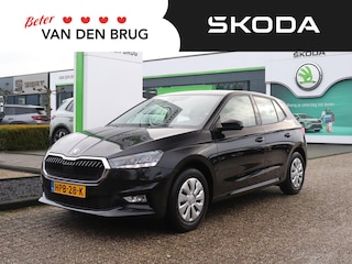 Skoda Fabia 1.0 TSI 95pk Selection | Trekhaak | Parkeersensoren | Navigatie Apple Carplay / Android Auto | Cruise control |