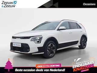 Kia Niro EV DynamicPlusLine 64.8 kWh | Trekhaak | Stoel en stuurverwarming | Schuifdak | Dodehoekdetectie | Adaptieve cruise control | Parkeersensoren voor en achter |