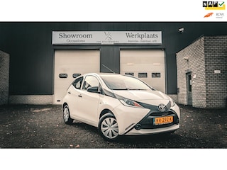Toyota Aygo 1.0 VVT-i x-now