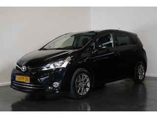 Toyota Corolla Verso 1.8 VVT-i Business | Trekhaak | Panoramadak | Achteruitrijcamera | Dealeronderhouden |