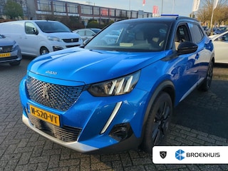 Peugeot 2008 EV GT Pack 50 kWh 3 Fase | Schuif-/Kanteldak | Alcantara | Stoelverwarming | Adaptive Cruise | Dodehoek-Detectie | Achteruitrijcamera | !!