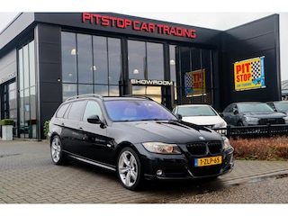 BMW 3-serie Touring 330i, 272 PK, Pano, Trekhaak, PDC, Cruise!