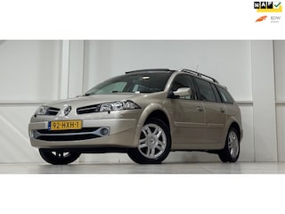 Renault Mégane Grand Tour 2.0i 16V Tech Line Schuifdak Trekhaak Navigatie Garantie