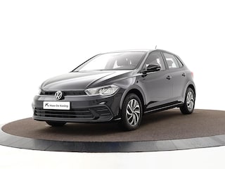 Volkswagen Polo 1.0 TSI 95pk Life · Apple/Android Car Play · Navigatie · Camera · Keyless · P-Sensoren · 15'' Inch · Garantie t/m 18-09-2027 of 100.000km