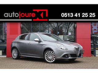 Alfa Romeo Giulietta 1.4 T 170pk Distinctive | Origineel NL | Quadrifoglio Uitlaat | Blue&Me | LED Koplampen | 18' Turbine |