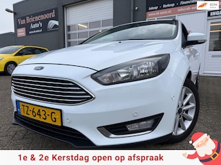Ford Focus 1.0 Trend Edition met parkeersensoren en navigatie en bluetooth telefoon / media en cruise controle