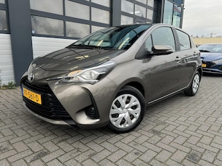 Toyota Yaris 1.5 VVT-i 111pk, Camera, Cruise, 12mnd Bovag