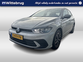 Volkswagen Polo 1.0 TSI Life Digital Cockpit / Parkeersensoren / LED verlichting / 16"LM velgen / Fabrieksgarantie tot 04-04-2027