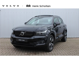 Volvo XC40 Recharge P8 AWD R-Design | Panoramadak| Premium Audio by Harman en Kardon|Rondomzicht Camera| Lederen Interieur| Alarmklasse 3| Electrisch bedienbare Voorstoelen| Warmtepomp| Park Assist voor en Achter.