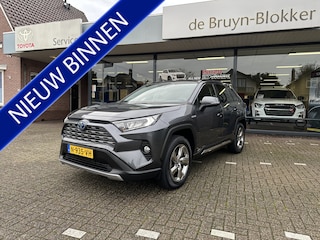 Toyota RAV4 2.5 Hybrid Style 1e eigenaar / dealeronderhouden / slechts 10.691 km!! / auto is als nieuw / origineel Nederlandse auto / Toyota 10 jaar garantie-programma / Toyota pechhulppas / Trekhaak
