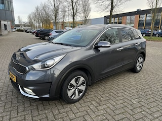 Kia Niro 1.6 GDi H. First Ed. CARPLAY NAVI CAMERA DEALER.
