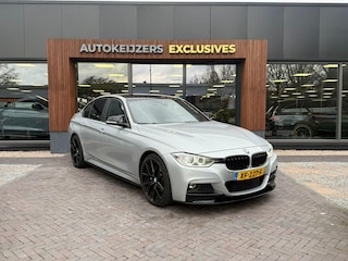 BMW 335i xDrive High Executive M-Pakket, Head-up, Akrapovic, Alcantara, Camera, etc etc