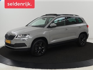 Skoda Karoq 1.0 TSI Business Edition | Panoramadak | Trekhaak | Carplay | Navigatie | Park Assist | Climate control | DAB | Cruise control | Bluetooth