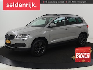 Skoda Karoq 1.0 TSI Business Edition | Panoramadak | Trekhaak | Carplay | Navigatie | Park Assist  | Climate control | DAB | Cruise control | Bluetooth