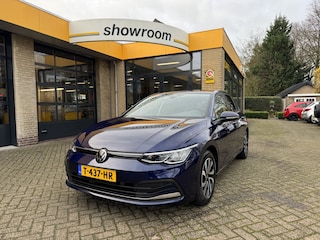 Volkswagen Golf 1.5 eTSI Active Climate Control Navi Carplay