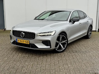 Volvo S60 T6 AWD Twin Engine R-Design | ACC | Parkeercamera | Zwarte hemelbekleding | Trekhaak