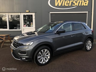 Volkswagen T-Roc 1.0 TSI Style Business