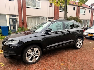 Skoda Karoq 1.5 TSI 150 pk ACT Style Business 7-DSG | Parkeersensoren | Apple carplay | Cruise control |
