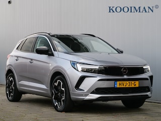 Opel Grandland 1.2 Turbo Business Elegance 130 Pk Automaat Apple Carplay / DAB / Camera / Navigatie / Winterpakket