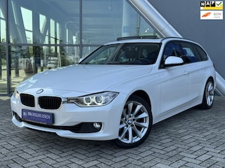 BMW 3-serie Touring 320i High Executive 184pk Trekhaak / Panoramadak / Stoelverwarming