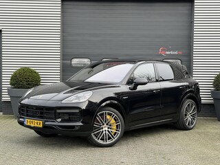 Porsche Cayenne 4.0 Turbo S E-Hybrid 680 PK | Keramische Remmen | Panoramadak | Head-Up Display | 360* Camera | Carbon | Elektrische Trekhaak |