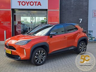 Toyota Yaris Cross 1.5 Hybrid Dynamic Bi-Tone STUUR- EN STOELVERWARMING PDC VOOR EN ACHTER CAMERA