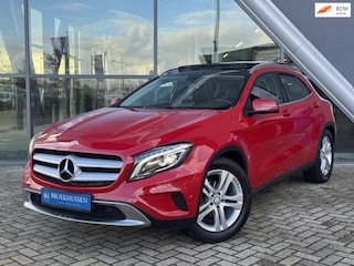 Mercedes-Benz GLA 200 Edition 1 156pk Automaat / Panoramadak / Stoelverwarming