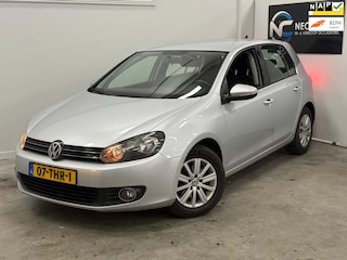 Volkswagen Golf 1.2 TSI Comfortline BlueMotion / MULTIMEDIA-NAVI / DEALER ONDERHOUDEN