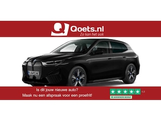 BMW iX xDrive40 77 kWh Sportpakket - Trekhaak - Multifunctionele stoelen - Comfort acces - Parking Assistant Plus - Harman Kardon - Extra-warmtewerende voorruit - Hemelbekleding in Anthrazit -
