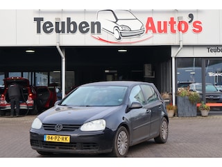 Volkswagen Golf 2.0 FSI Sportline Auto verliest koelvloeistof! Trekhaak, Elektrische ramen, Cruise control, Verliest koelvloeistof!