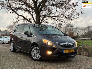 Opel Zafira Tourer 1.4 Business+ 7p. | Navi + Clima + Cruise nu €9.975