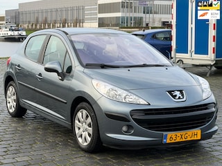 Peugeot 207 1.4-16V XT 5DEURS CLIMA CRUISE TREKHAAK APK NAP
