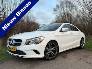 Mercedes-Benz CLA 180 d Business Solution Automaat / Panoramadak / Camera / Navi / H-Leder / 18" Velgen / Trekhaak / LED /