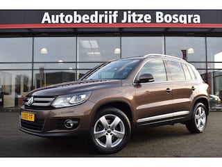Volkswagen Tiguan 1.4 TSi Sport&Style Panoramadak | Alcantara | ECC | Xenon | Standkachel | Volledig Onderhouden!!