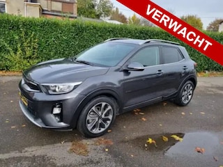 Kia Stonic 1.0 T-GDi 120pk DynamicPlusLine Navi Camera Leder Stuur en StoelVerwaming Keyless Led 17" Pdc
