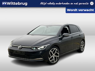 Volkswagen Golf 1.5 eTSI 150pk Style DSG Automaat / Navigatie PRO / LM 18 inch / Park Assist / Camera / Keyless