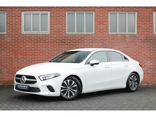 Mercedes-Benz A-klasse 180 d Business Solution | trekhaak | carplay |