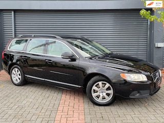 Volvo V70 2.0 T5 Kinetic Aut | Climate Control | Leer | Navi | Xenon | Cruise