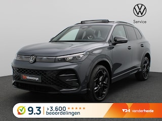 Volkswagen Tiguan 1.5 eHybrid R-Line Edition 272PK DSG Pano-Schuifdak, Black Style, Achteruitrijcamera, Trekhaak, 20" LM Velgen, Keyless, Side Assist, Navi via Apple Carplay/Android Auto, Stoel-Stuurverwarming