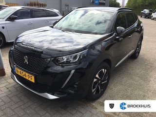 Peugeot 2008 1.2 PureTech Blue Lease Allure Camera | Carplay | Parkeersensoren | Digitaal Dashboard | Leder/Stof | 17" Lichtmetaal | Navigatie | Achteruitrijcamera | Airco (automatisch) | Apple Carplay/Android Auto|telefoonintegratie premium