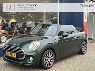 Mini Cooper Cabrio 1.5 Chili Serious Business | Cabriolet | Zwart Leder | Navigatie | Parkeersensoren | Groot Multimedia | Stoelverwarming | British Racing Green | Lichtmetalen Velgen | LED Verlichting | Windscherm | Climate Control | Keyless Start |