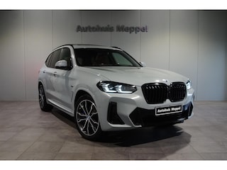 BMW X3 xDrive30e M-Sport/// | Spec M-Sportstoelen | Trekhaak | LED | PDC 360 | Head-Up Display | Panoramadak |