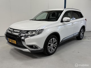 Mitsubishi Outlander 2.0 Executive Edition 7-PERSOONS / AUTOMAAT