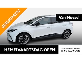 MG 4 Long Range Luxury 64 kWh | WLTP 435 KM | Navigatie | Stoel + Stuur Verwarming | ACC | ECC  | 360° Cam | DAB  | LMV | 1e EIGENAAR |