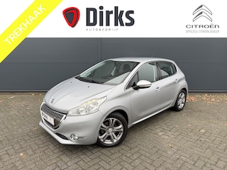 Peugeot 208 82pk Style (Trekhaak - Automatische Airco - Navigatie - Lichtmetalen velgen - Cruise Controle)