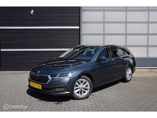 Skoda Octavia Combi 1.5 TSI 150pk First Edition Apple Carplay ACC NW Type!