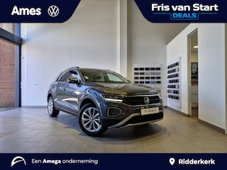 Volkswagen T-Roc Life Edition 1.0 TSI 85 kW / 116 PK SUV 6 versn. Hand | Climatronic | Draadloos Apple Carplay / Android Auto | Achteruitrijcamera |
